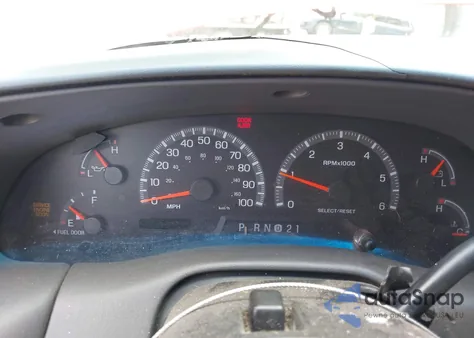 1999 Ford F-150 Lariat/Work Series/Xl/Xlt from USA, damaged, VIN 1FTRX17W5XNC21917